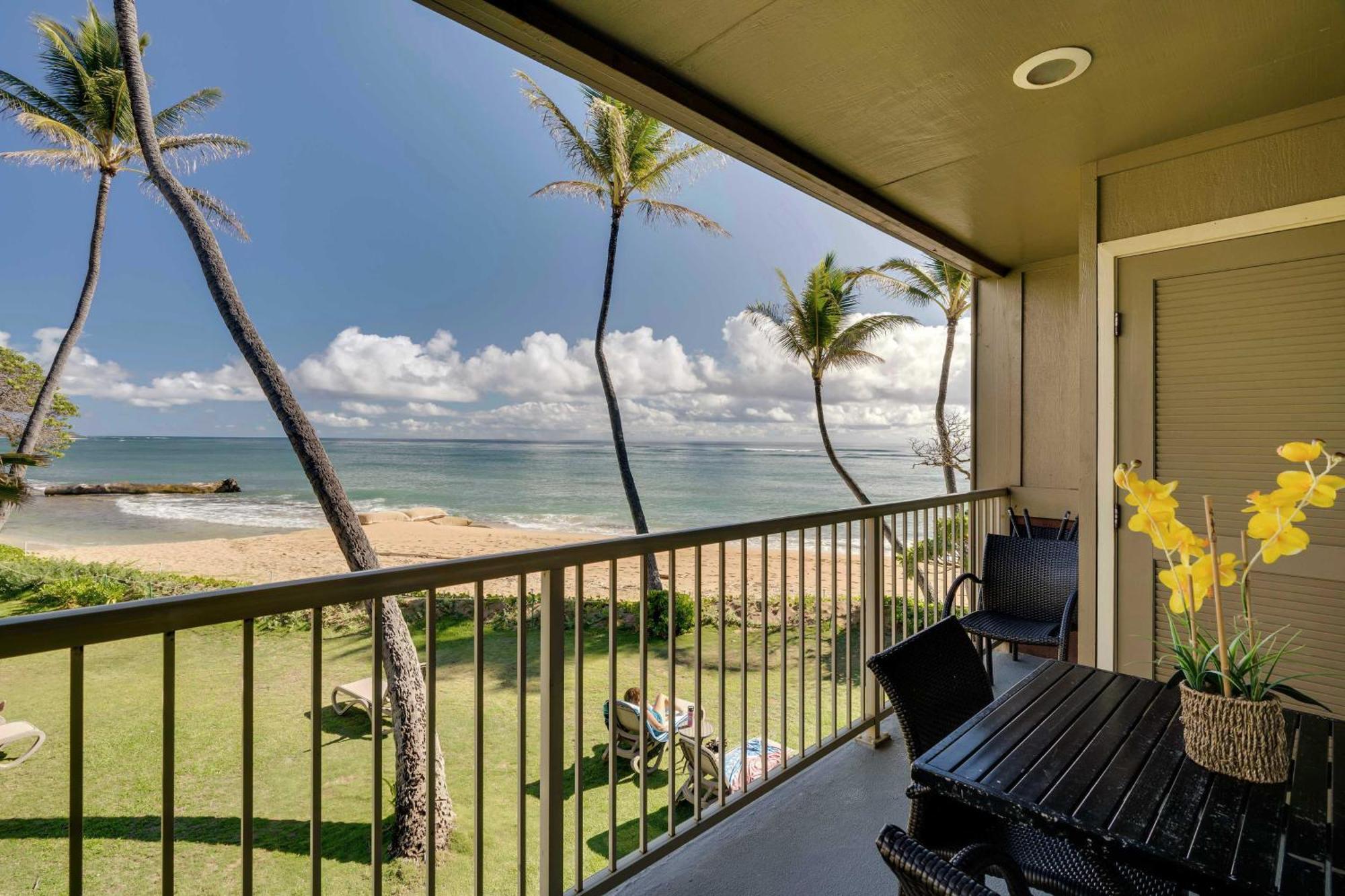 Waipouli Beachfront Condo With Balcony And Ocean Views 卡帕阿 外观 照片